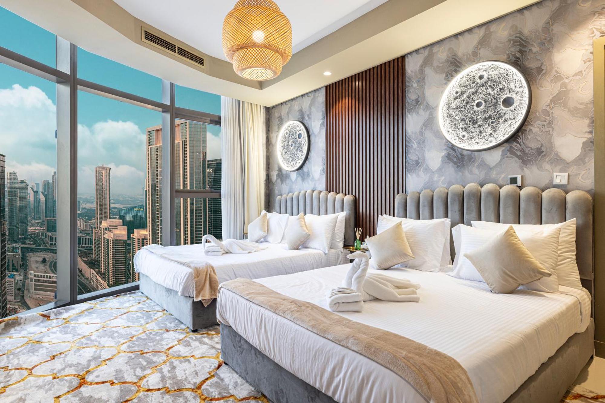 Sky Palace With Burj Views & Downtown's Rooftop Pool, 3br In Paramount Midtown * Dubai