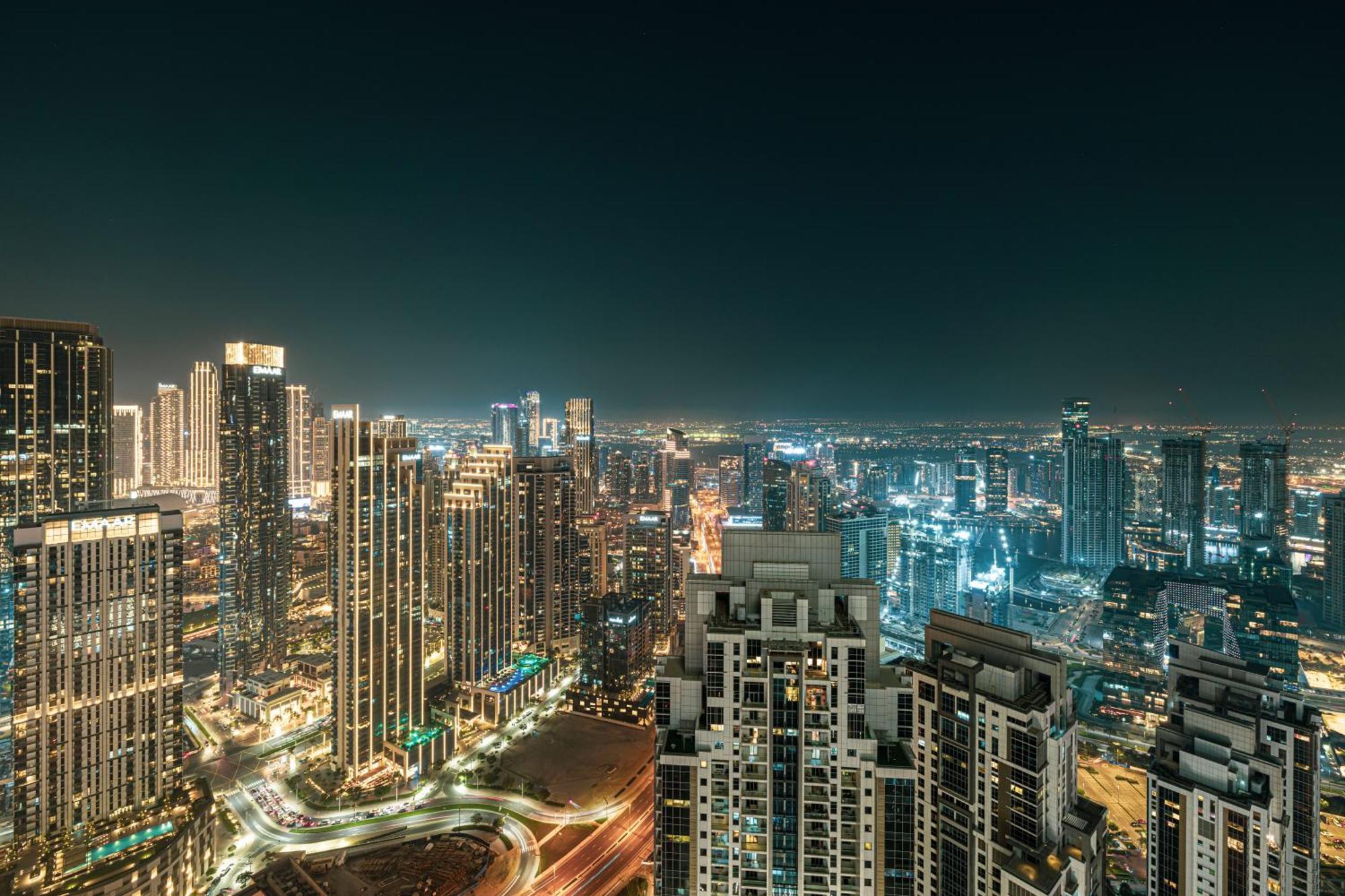 Apartment Sky Palace With Burj Views & Downtown's Rooftop Pool, 3br In Paramount Midtown Dubai