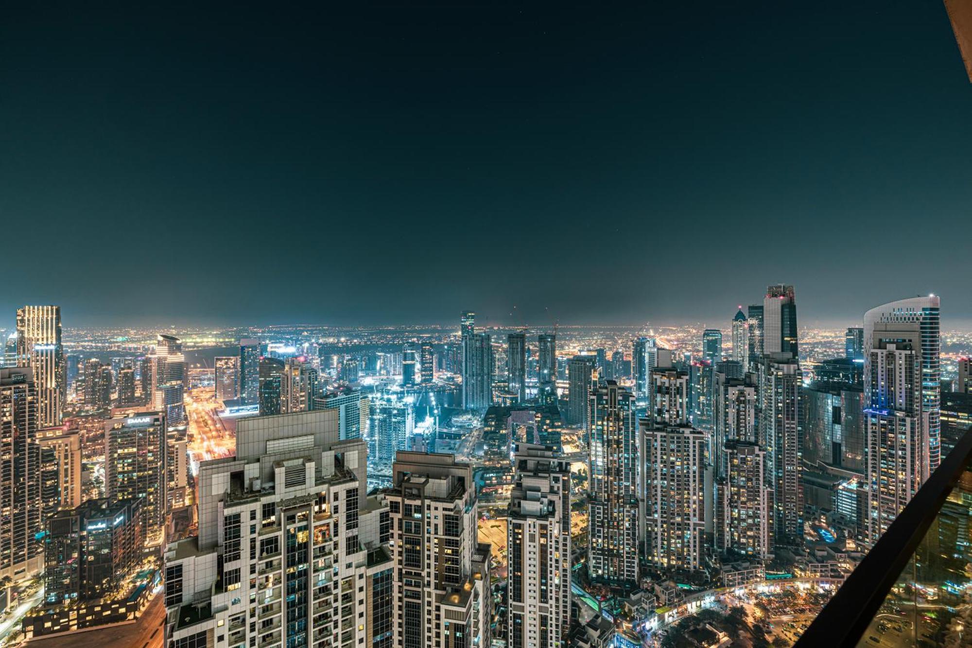Apartment Sky Palace With Burj Views & Downtown's Rooftop Pool, 3br In Paramount Midtown Dubai