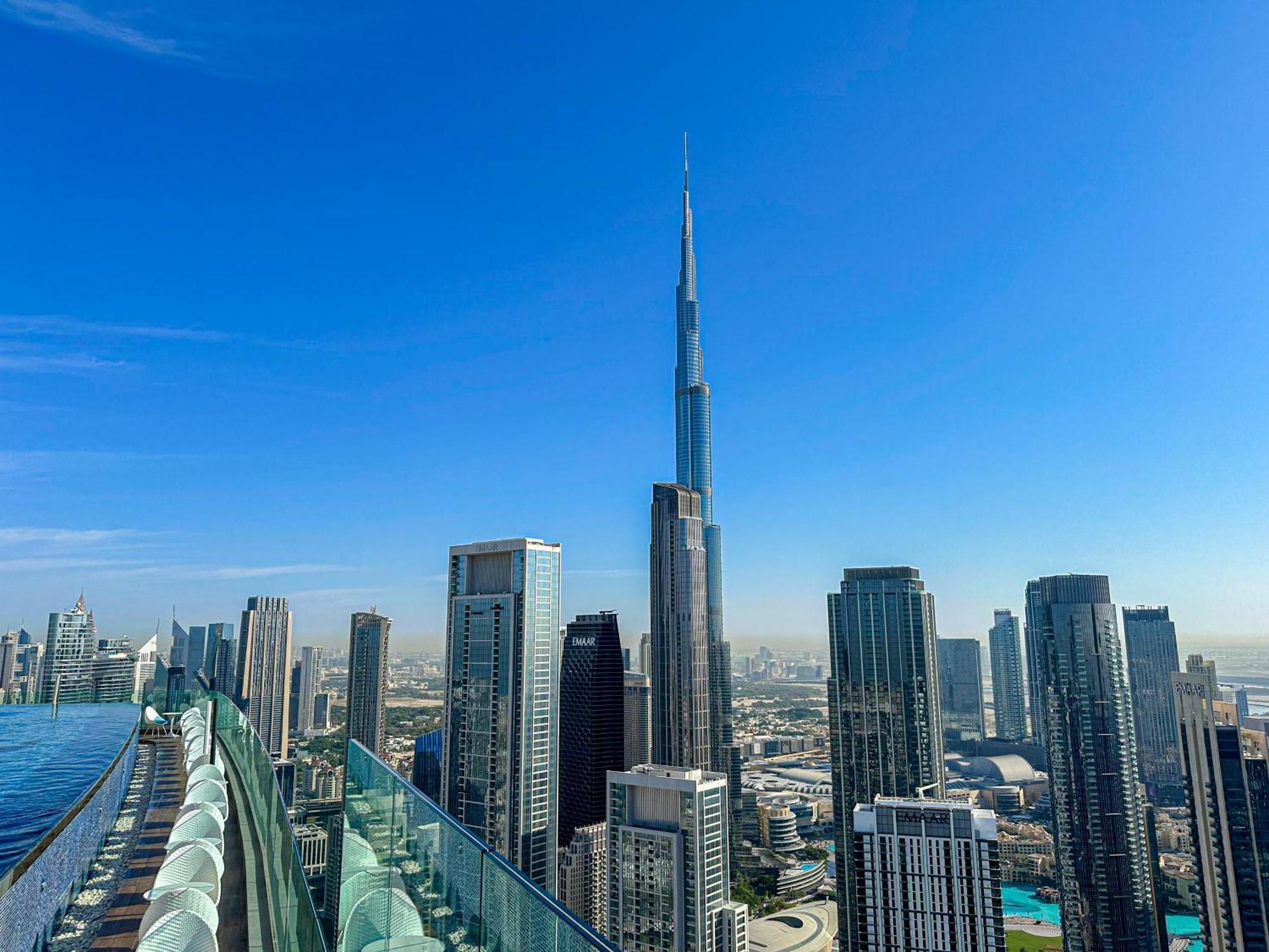Apartment Sky Palace With Burj Views & Downtown's Rooftop Pool, 3br In Paramount Midtown Dubai