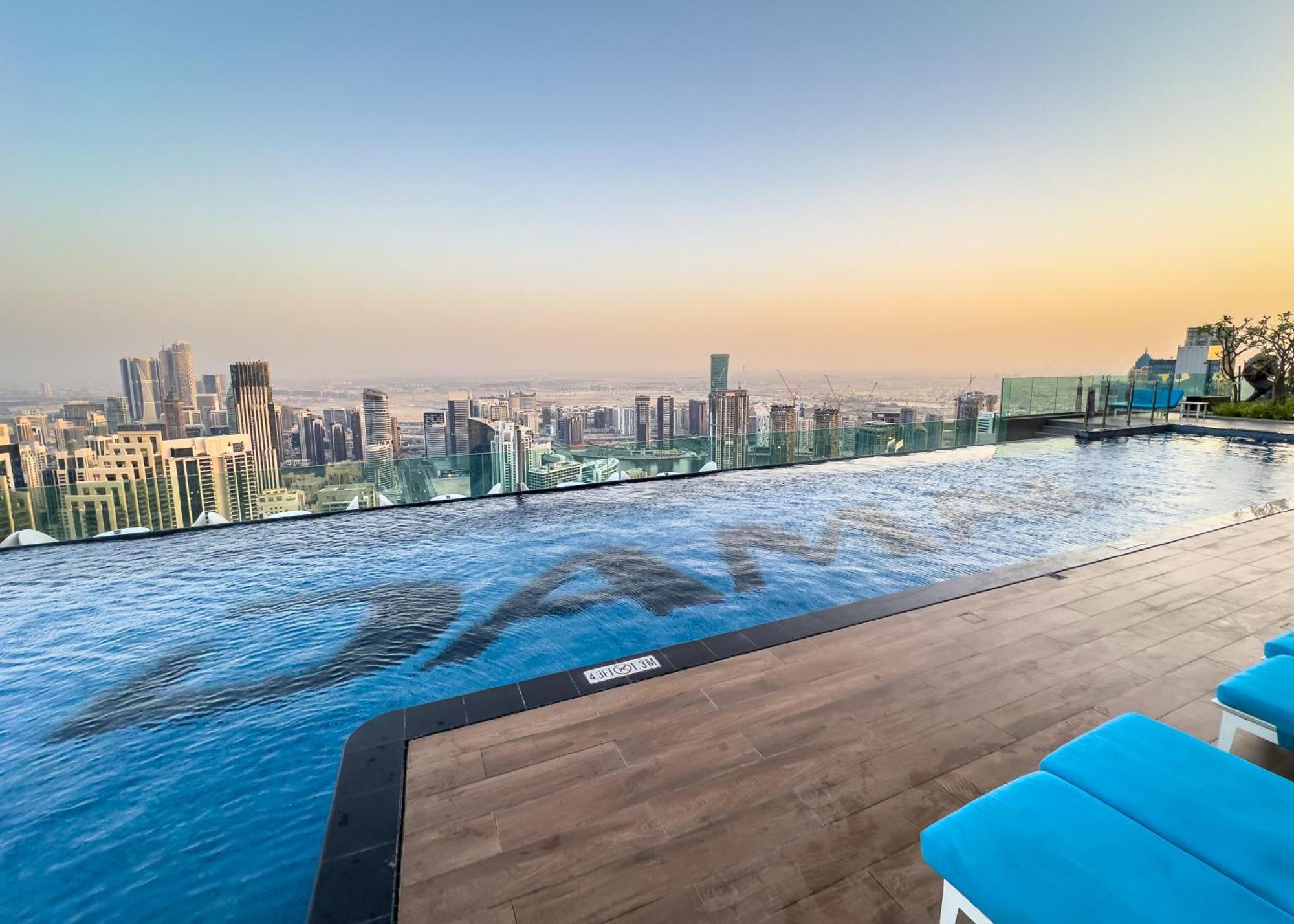 Sky Palace With Burj Views & Downtown's Rooftop Pool, 3br In Paramount Midtown Dubai